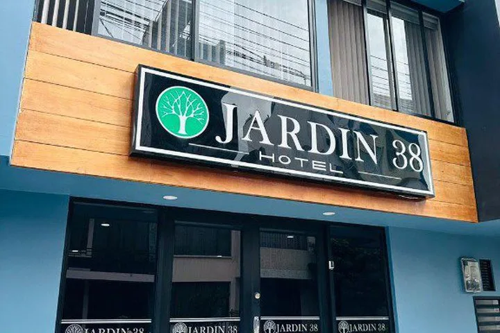 Hotel Jardin 38 1/8