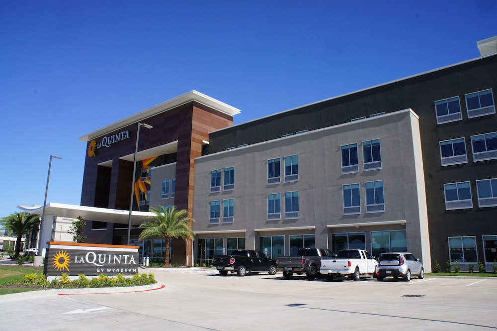 La Quinta Inn & Suites by Wyndham Texas City I 45 1/59
