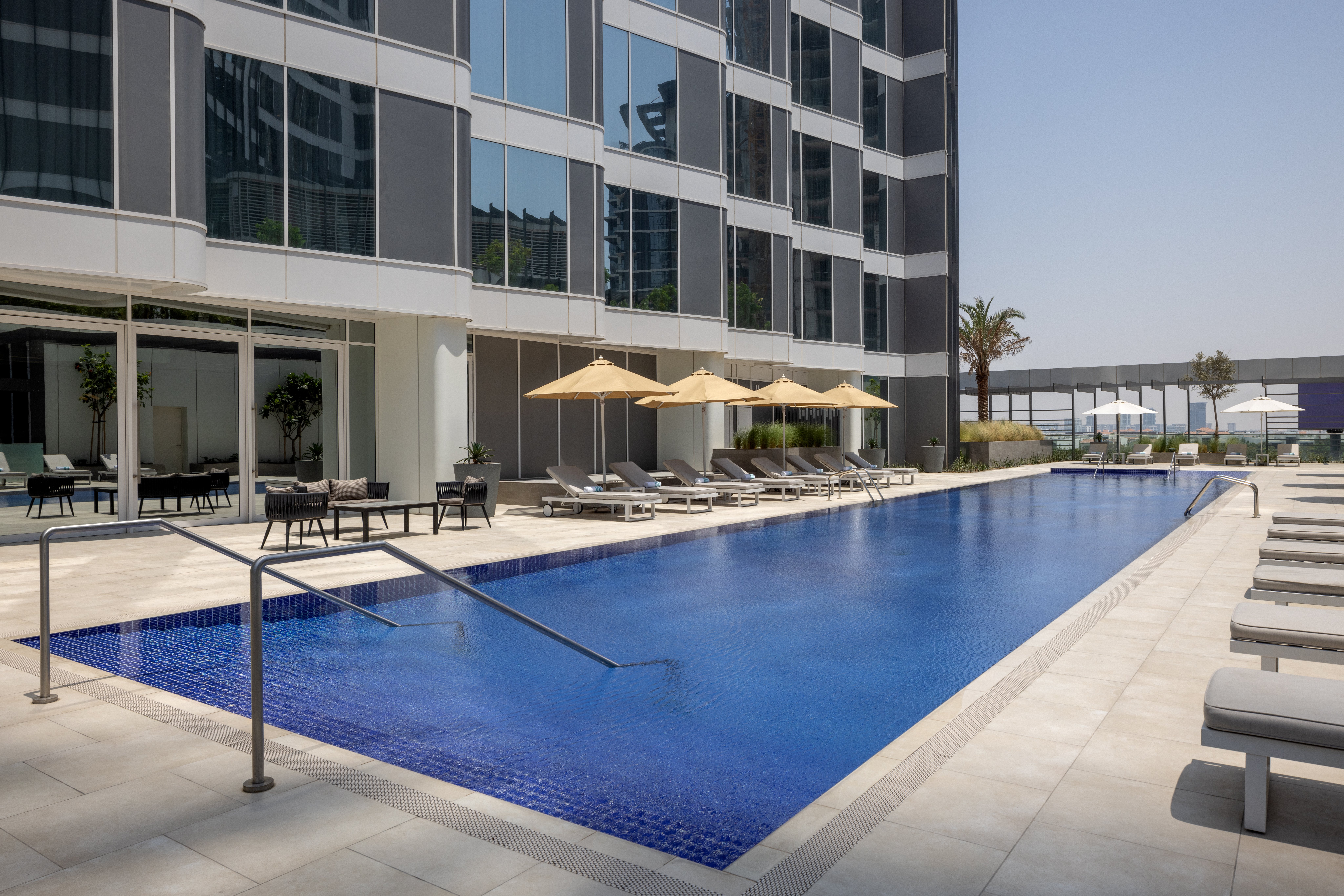 Holiday Inn Dubai Business Bay 32/54