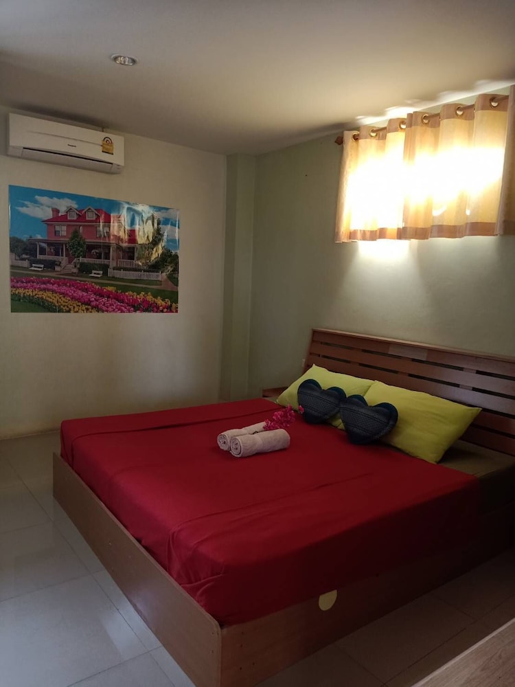 Santipran Place 16/55