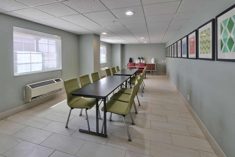 Holiday Inn Express Santa Rosa 47/50