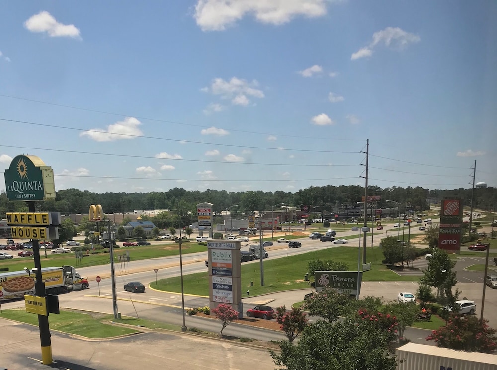 La Quinta Inn & Suites by Wyndham Dothan 46/71