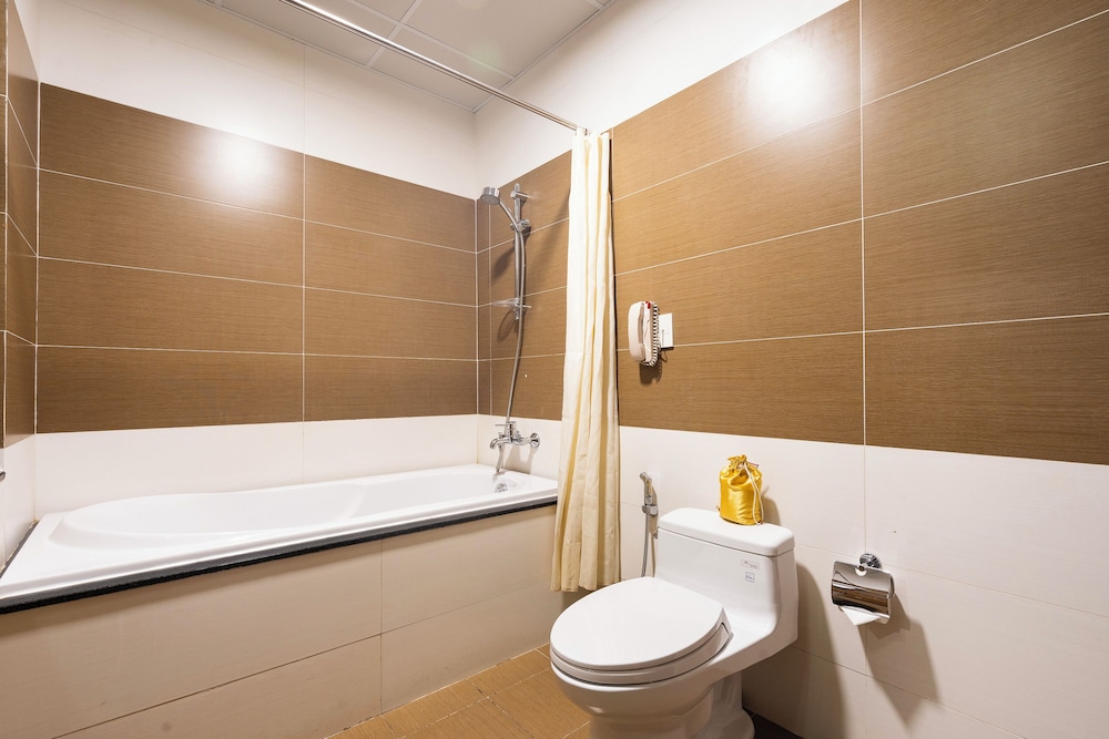 Phu My Harbour Hotel 55/57