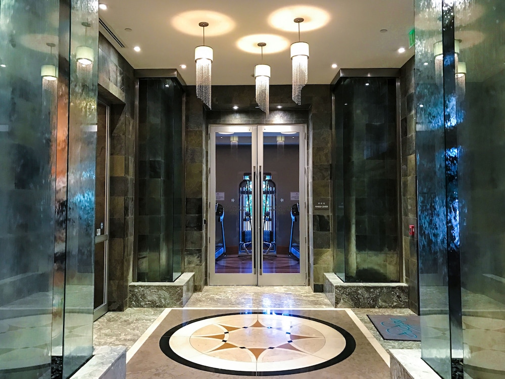 Palm Beach Singer Island Resort and Spa Luxury Suites 5/50
