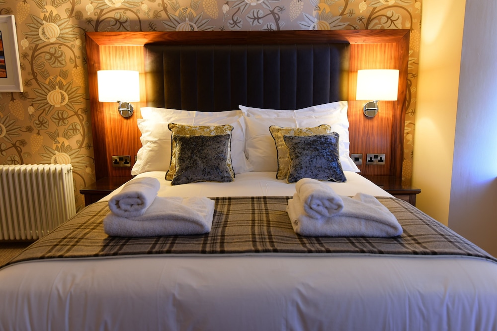 The Townhouse Aberfeldy 11/23