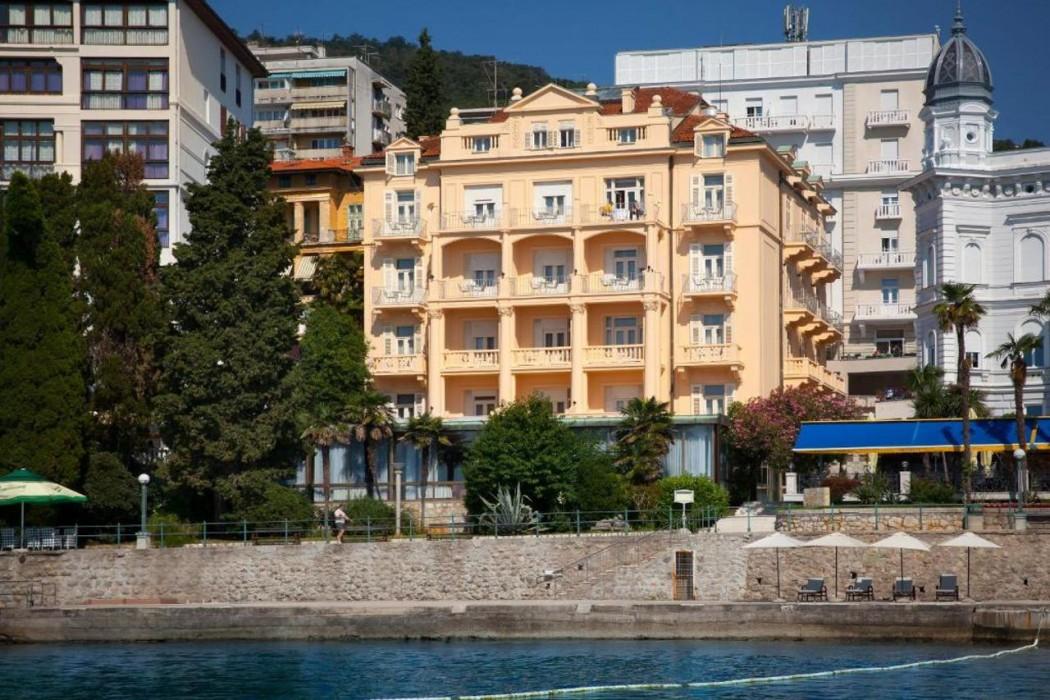 Hotel Lungomare in OPATIJA