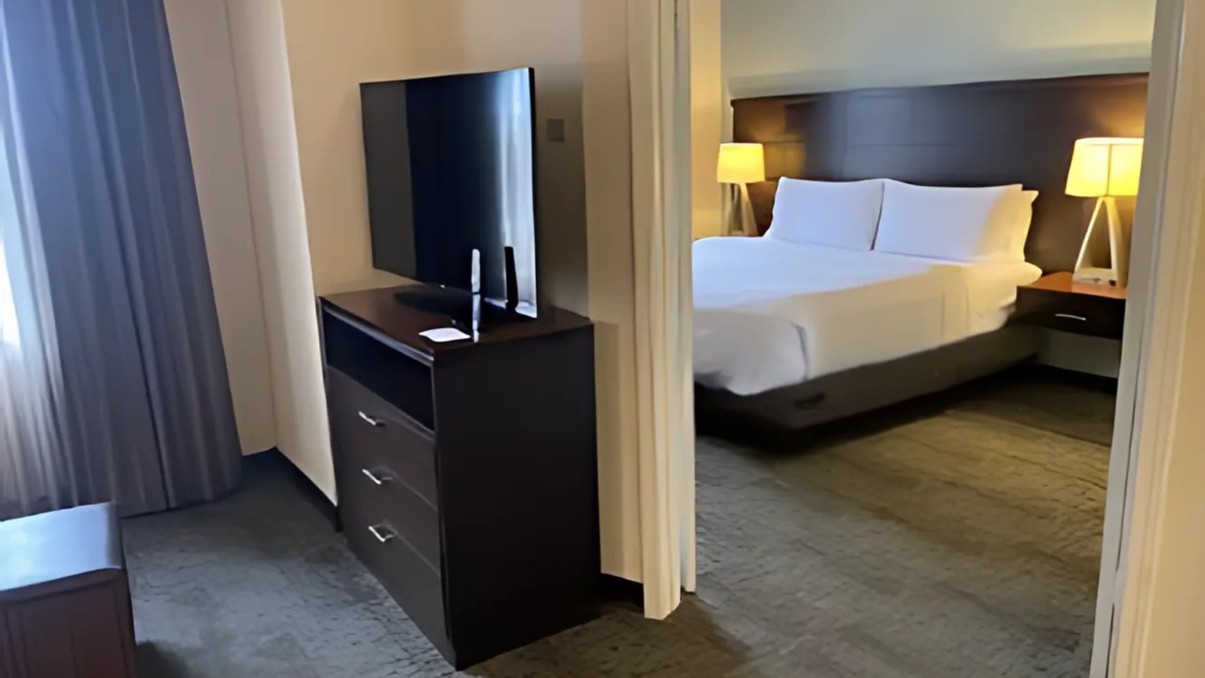 Staybridge Suites Chicago Oakbrook Terrace 24/64