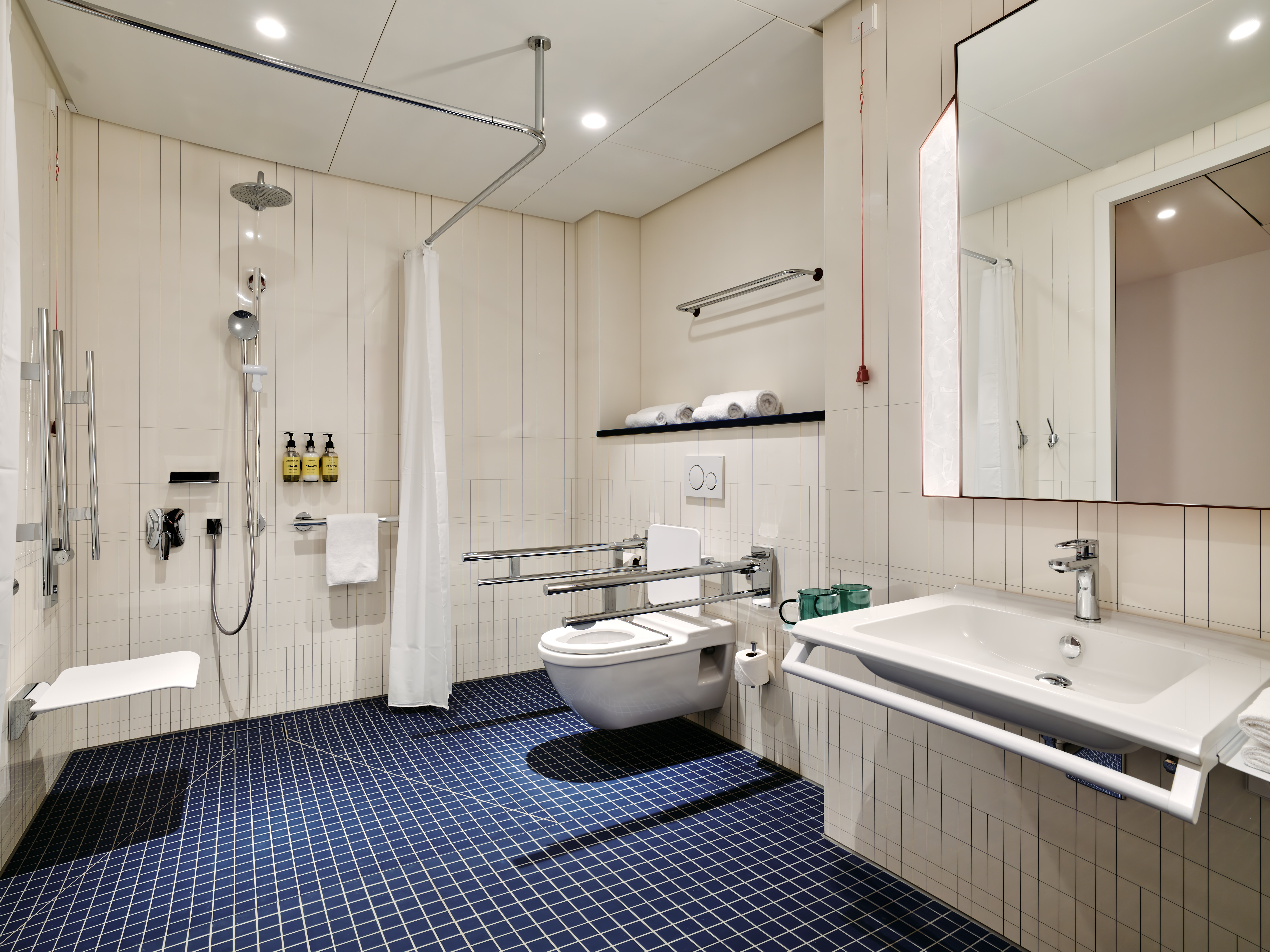 Kimpton Main Frankfurt by IHG 50/50