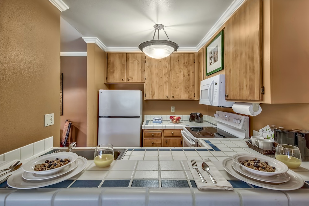 Forest Suites Resort At Heavenly Village 28/31
