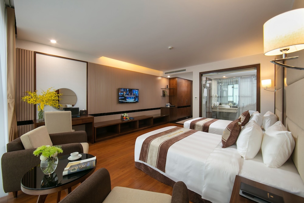 Ha Long Marina Hotel 9/32