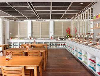Ramada Encore by Wyndham Seminyak Bali 32/36