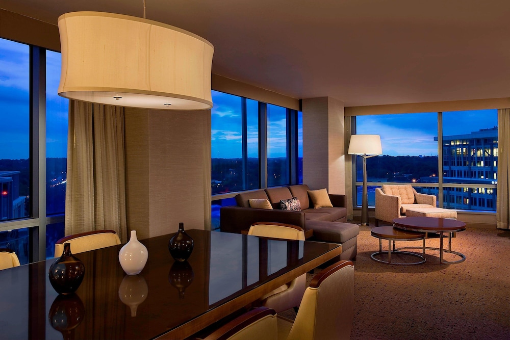 Westin Arlington Gateway 40/66