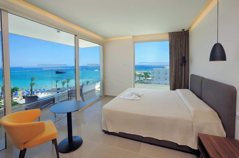 Junior Suite, Luxury, King Bed, Sea View, Sofa, Hot Tub