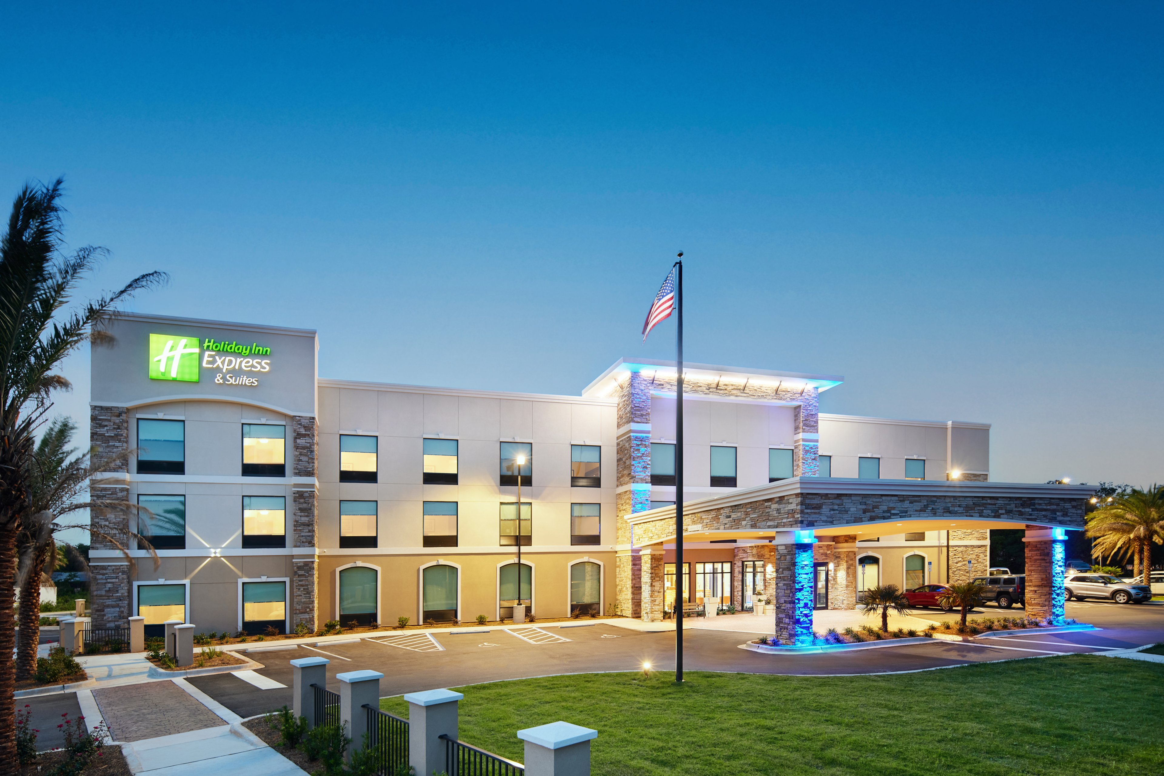 Holiday Inn Express & Suites Gulf Breeze Pensacola Area 4/52