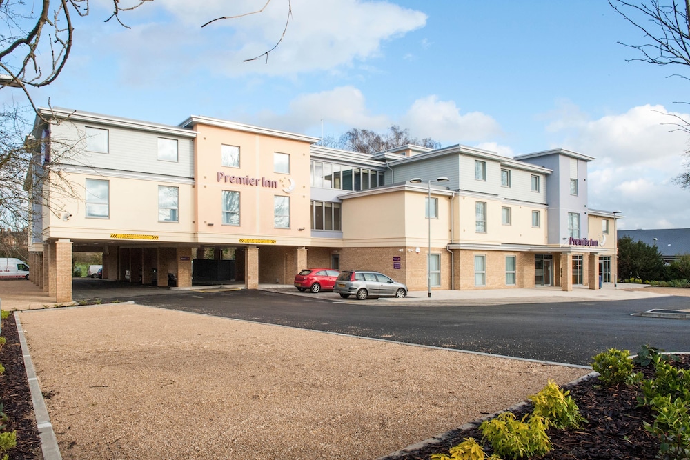 Premier Inn Witney 40/46