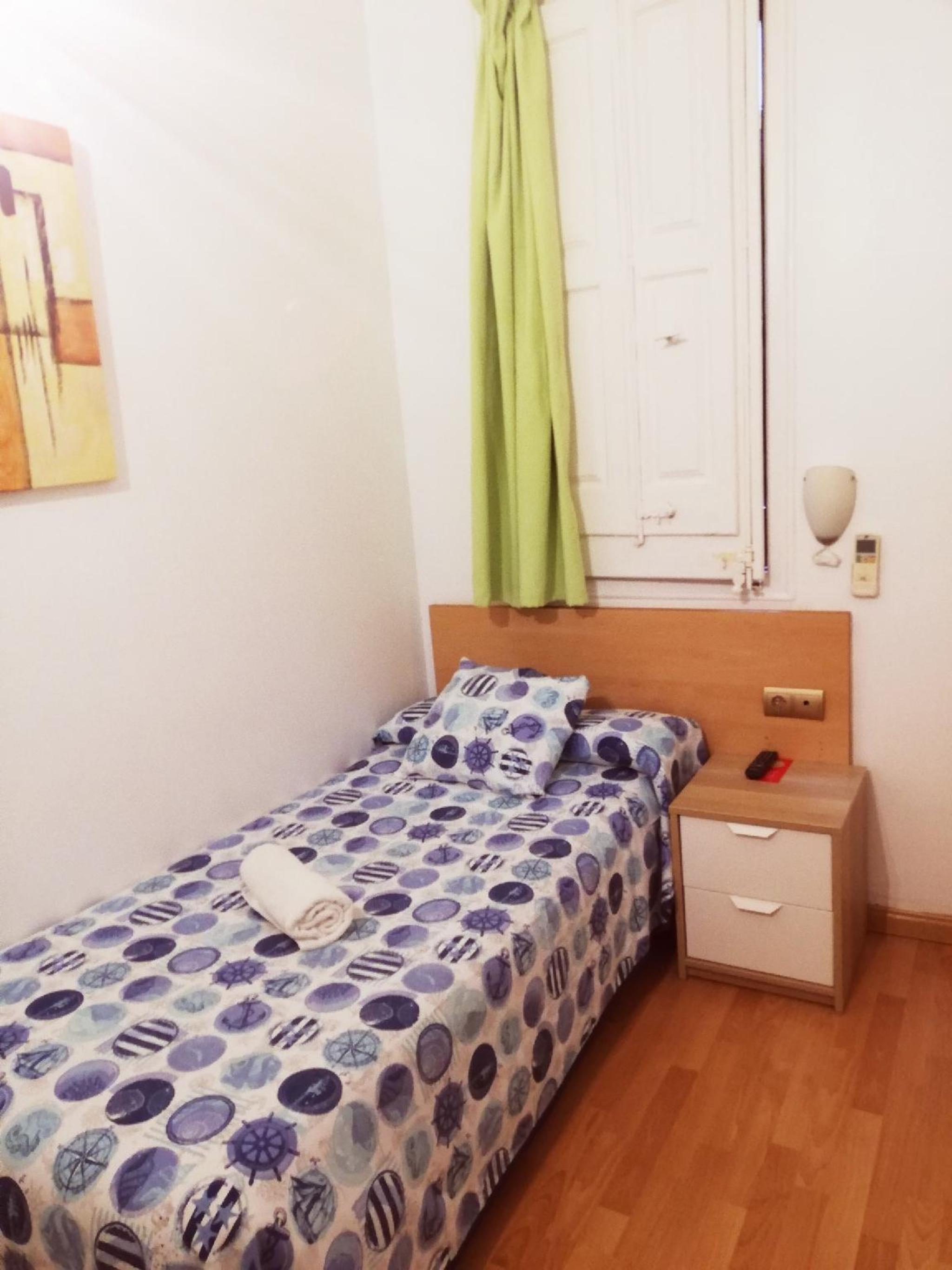 Hostal Felipe Ii 13/24