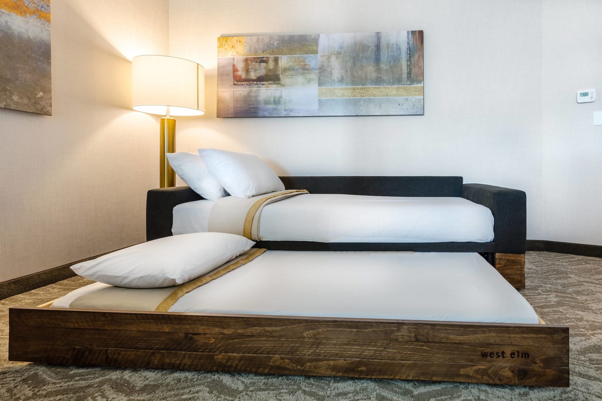 Suite, King Bed, Sofa
