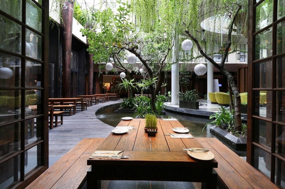 Swiss Belhotel Rainforest 66/69