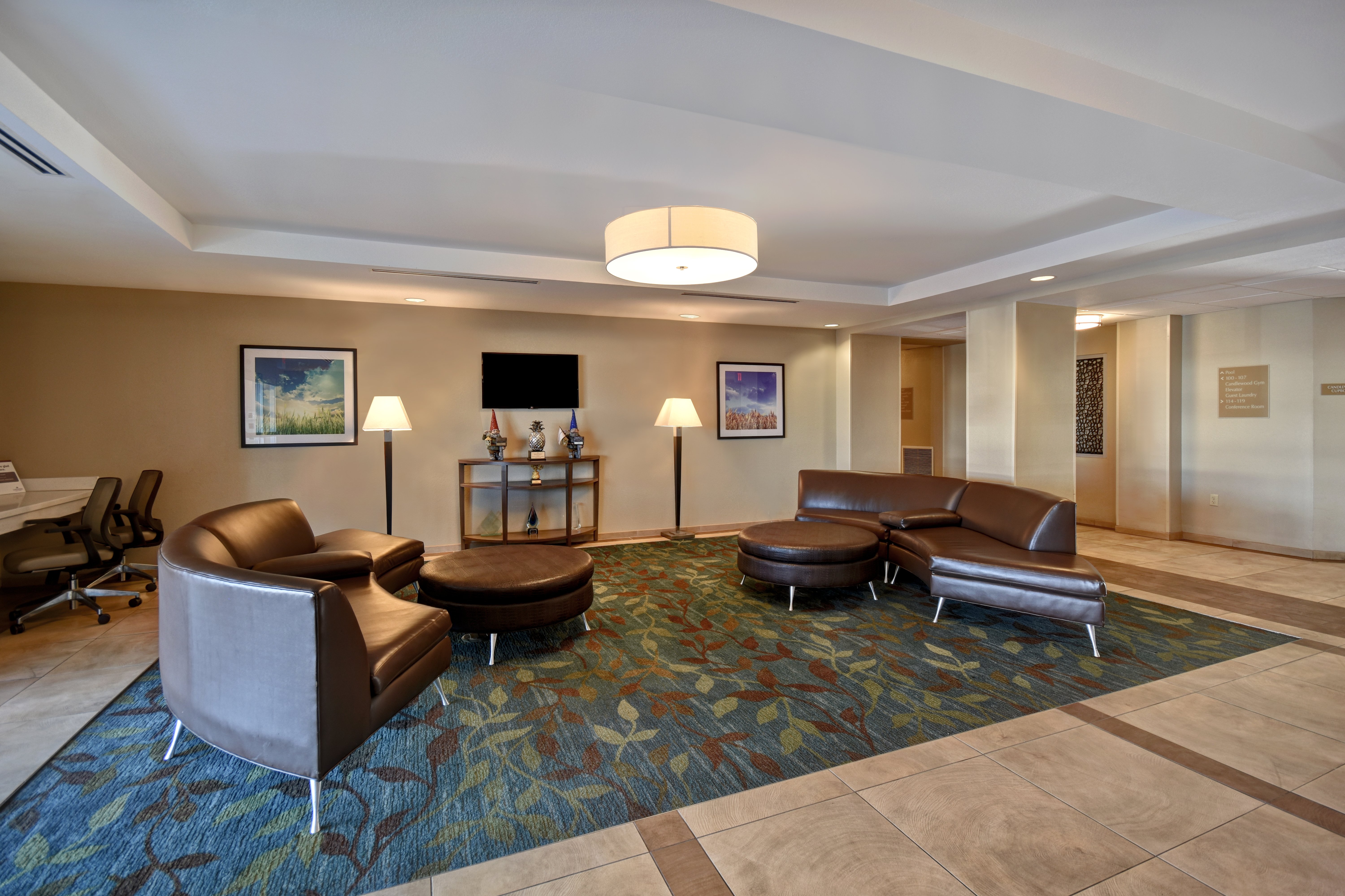 Candlewood Suites St. Clairsville 16/26