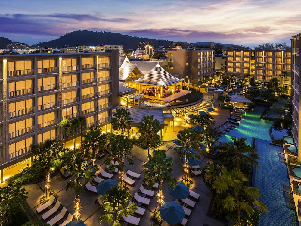 Grand Mercure Phuket Patong Hotel 7/139