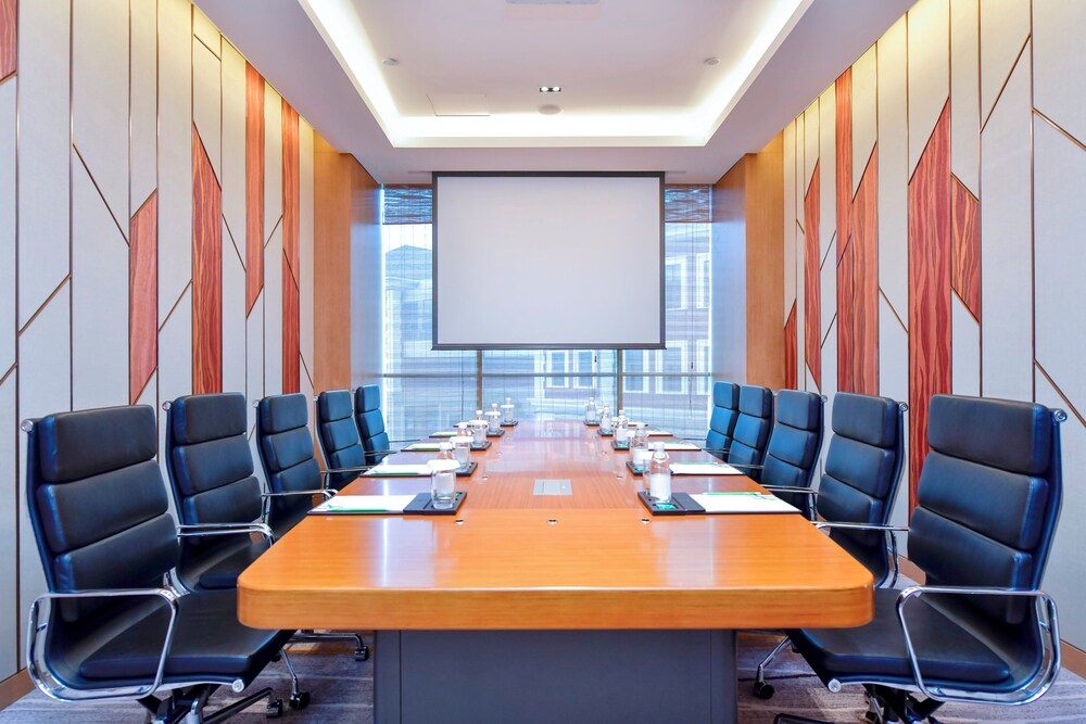 Holiday Inn Changsha Dawangshan 56/72