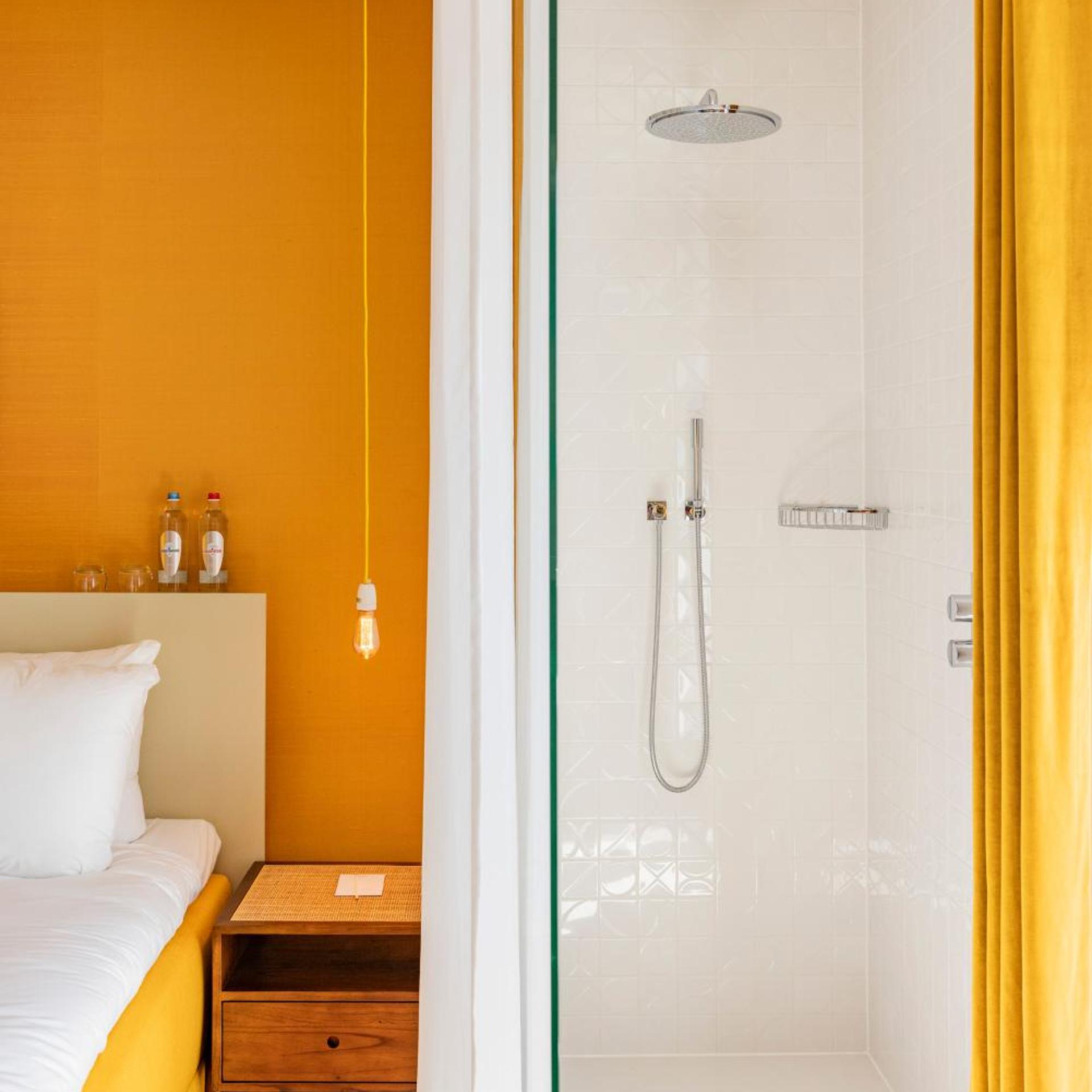 Vesper Hotel 49/50
