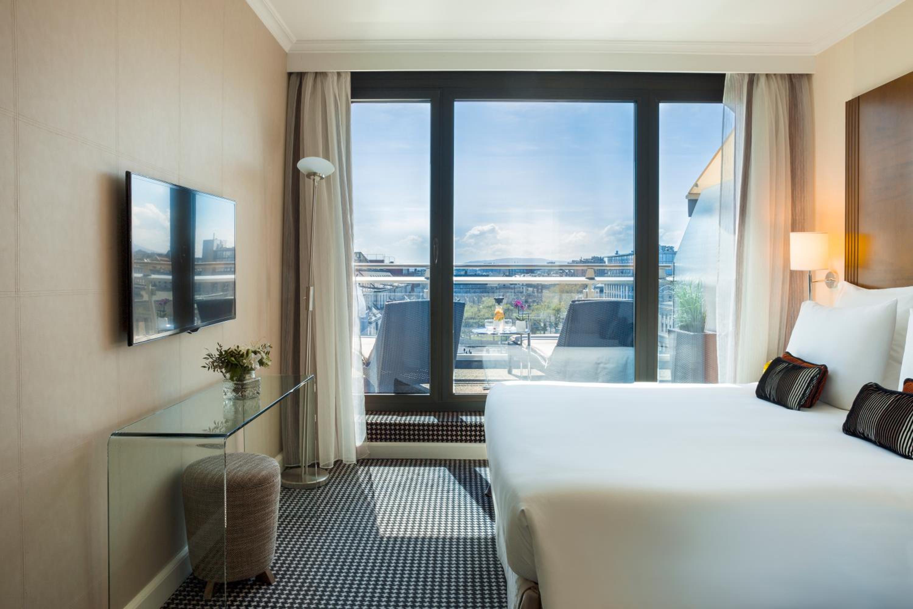 Penthouse, Suite, Double Bed, Sofa, Terrace
