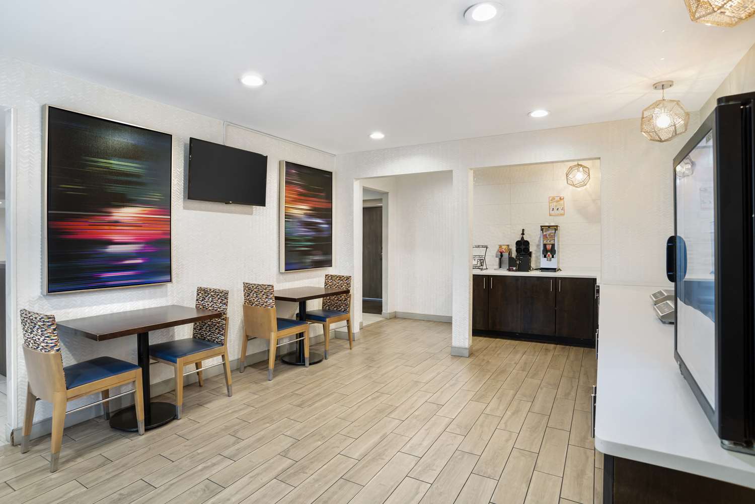 Country Inn & Suites by Radisson, Montgomery East I-85 17/22
