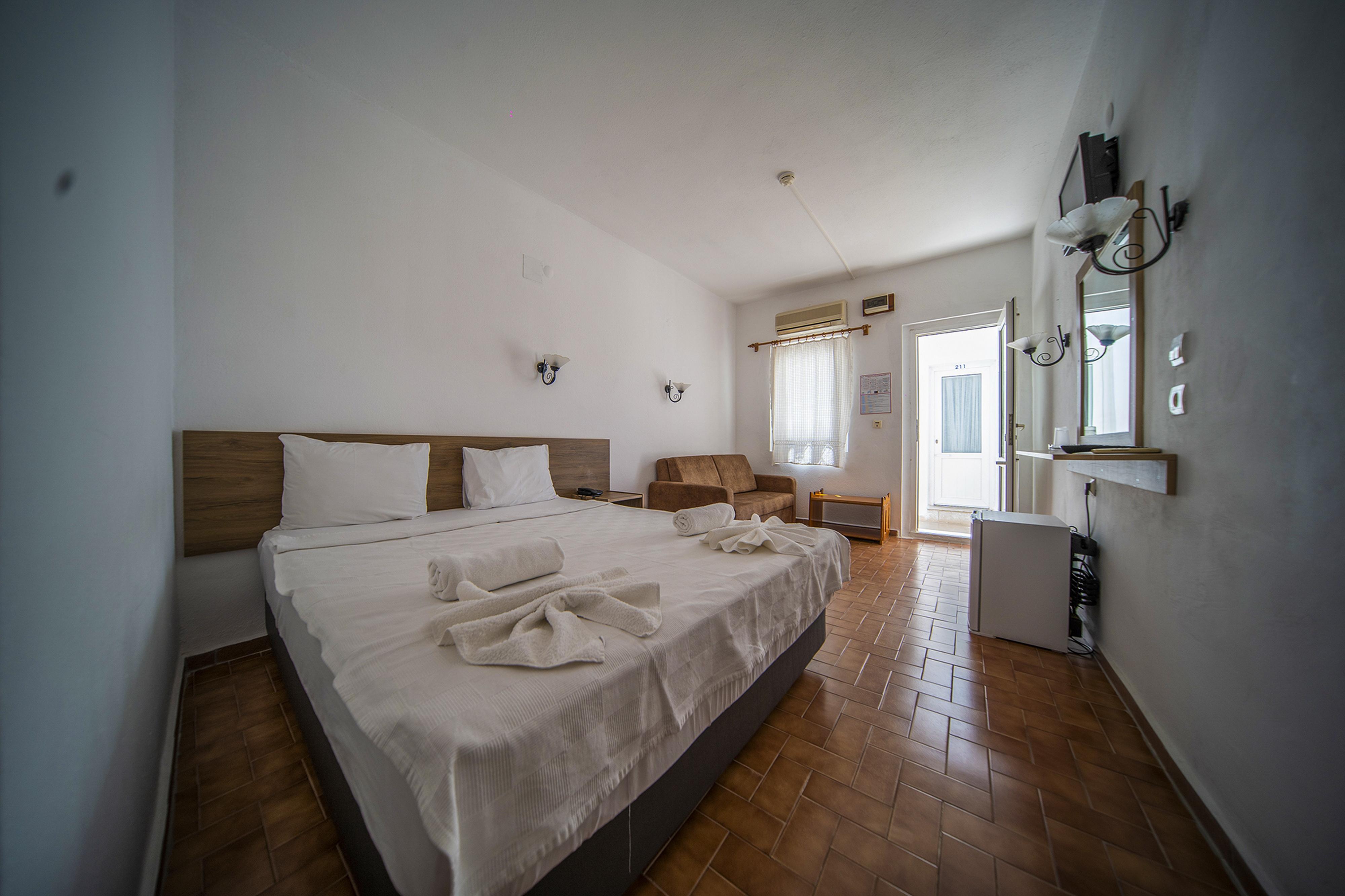 Economy, No Balcony, Main Building