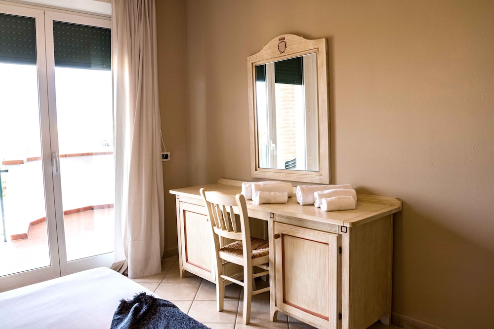 Le Residenze Di Santa Costanza 37/58