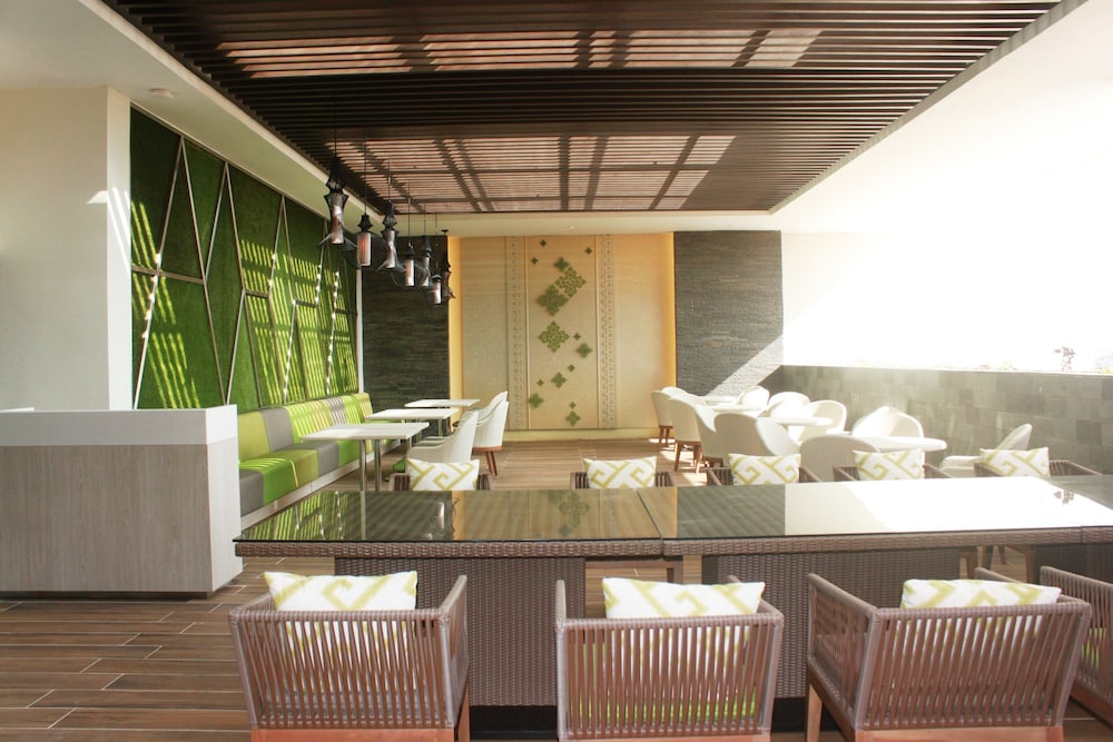Fox Hotel Pekanbaru 20/50