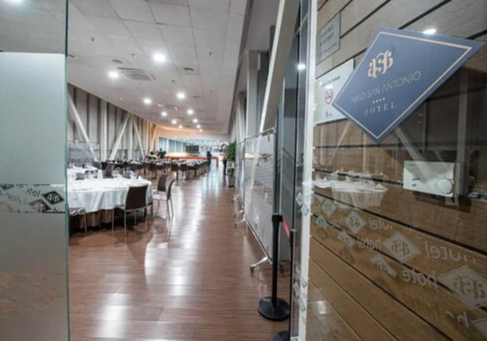 Hotel Abad San Antonio 32/57