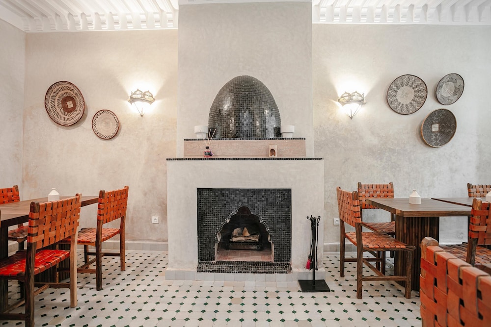 Riad El Noujoum 9/50