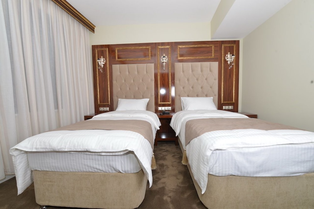 Sahra Airport Hotel 35/56