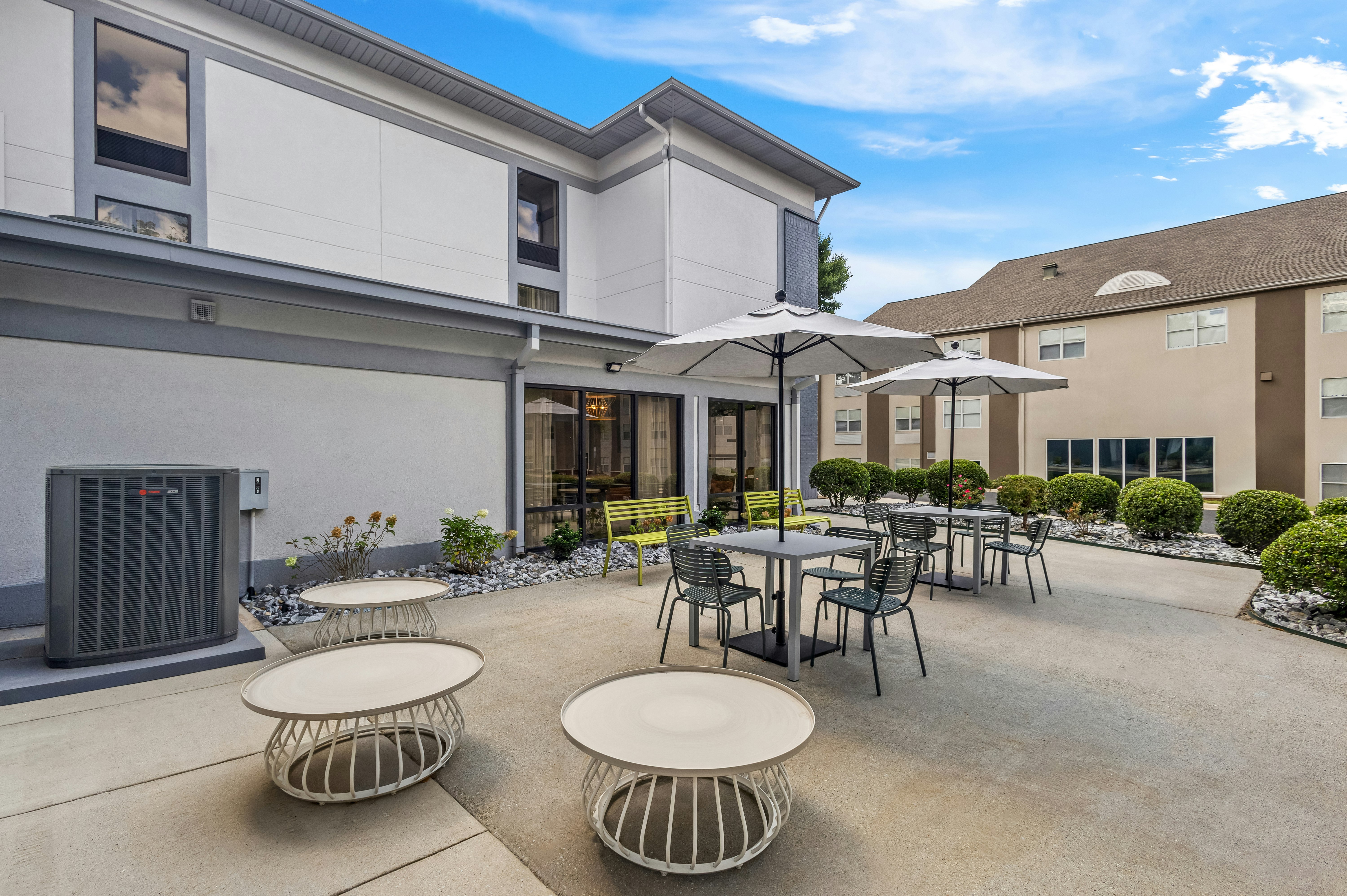 Spark by Hilton Alpharetta Roswell 20/20