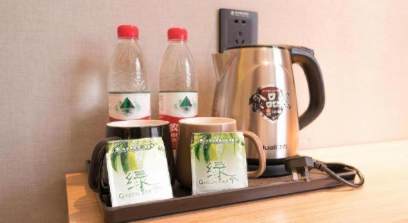 GreenTree Inn Express Hefei Yaohai Wanda Minghuang Road 17/38