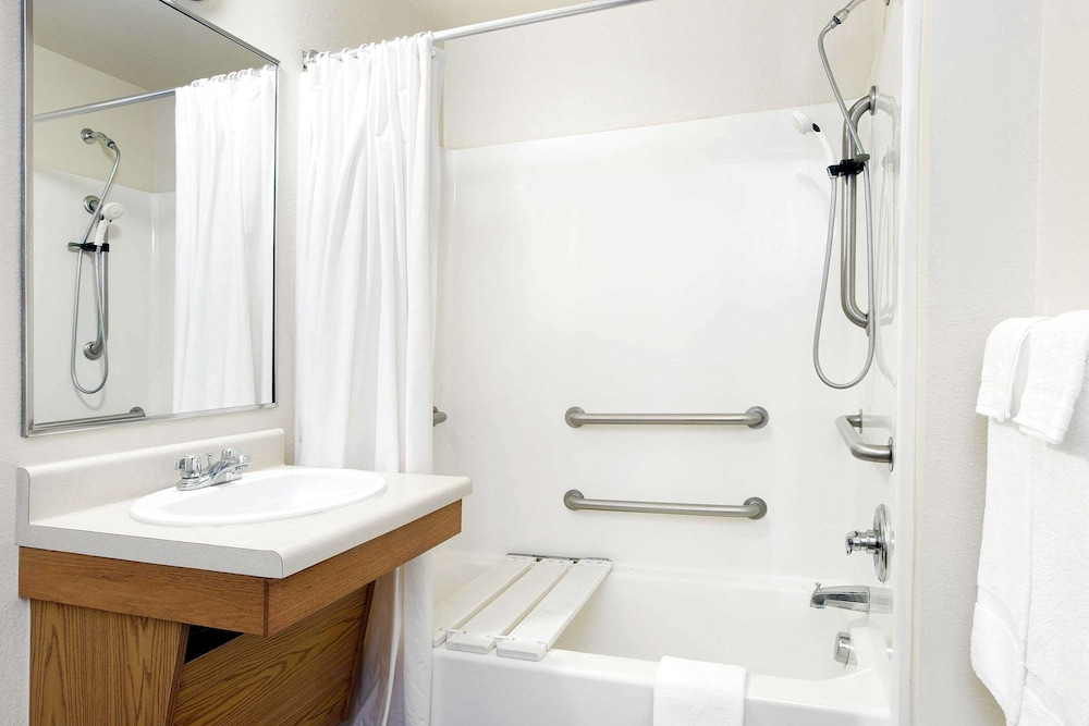 WoodSpring Suites Rockwall-East Dallas 12/43