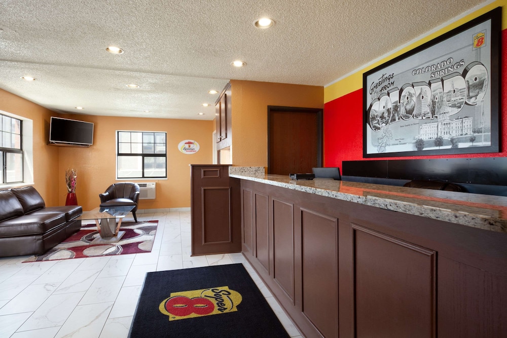 Super 8 by Wyndham Colorado Springs/Afa Area 3/19