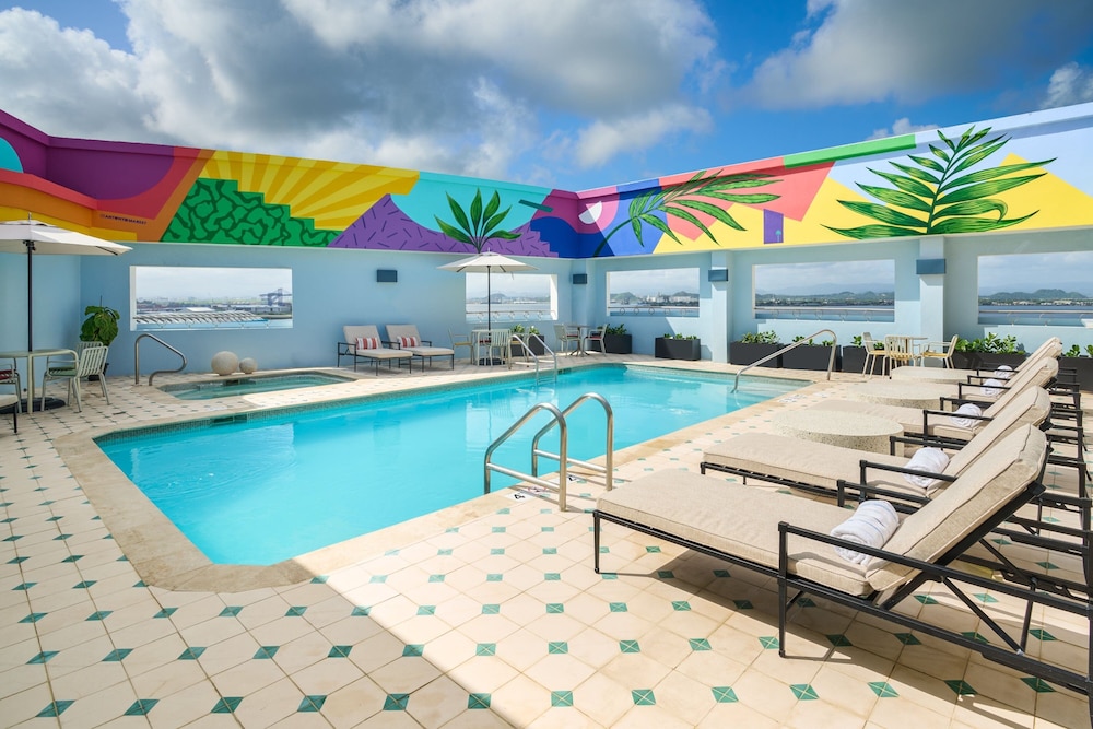 Hotel Rumbao, a Tribute Portfolio Hotel 62/65