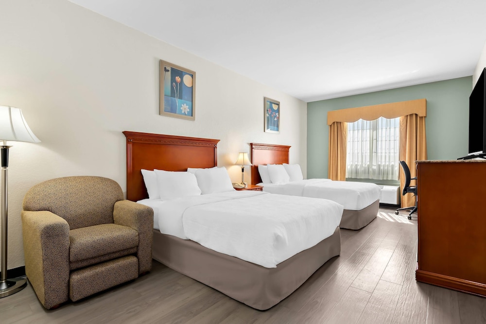 Upgrade, Suite, 2 Queen Beds, Sofa