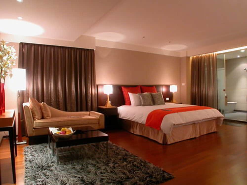 Aqua Bella Hot Spring Hotel 11/50