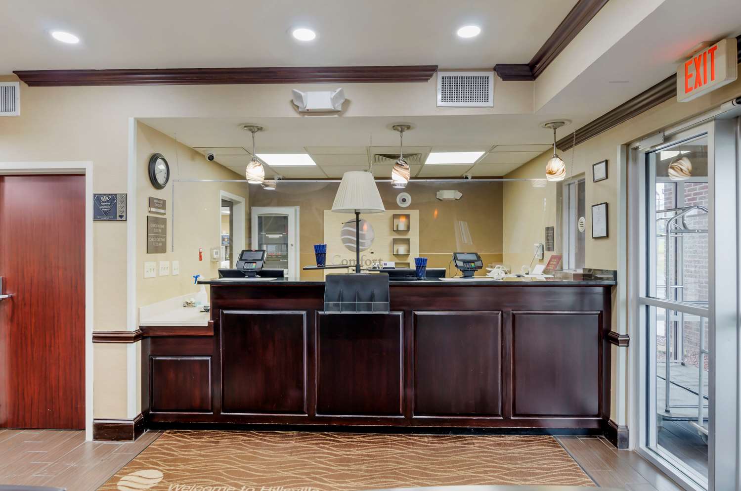 Comfort Inn and Suites Hillsville I-77 2/12