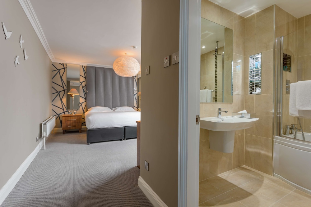Park Inn by Radisson Shannon Airport 15/59