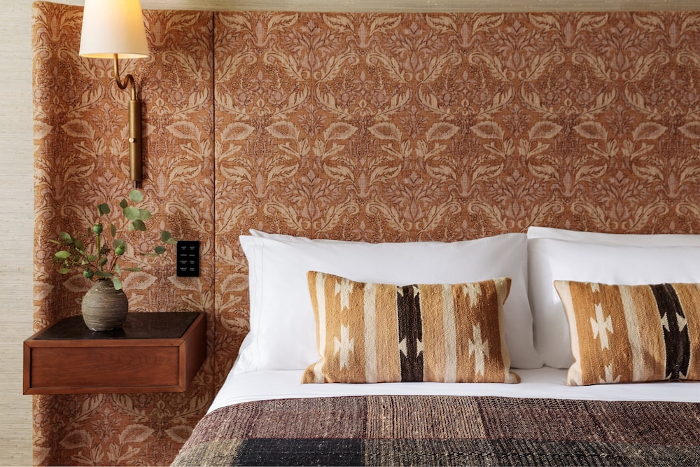 Austin Proper Hotel A Member of Design Hotels 53/56