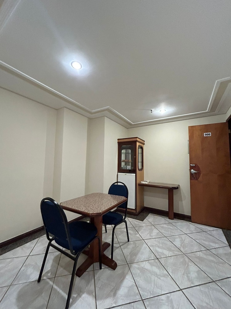 TOWER ICARAI HOTEL 33/53