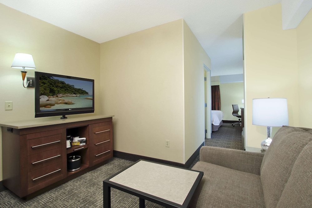 Hampton Inn Suites Columbus Downtown 25/59