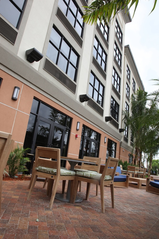 Four Points By Sheraton Punta Gorda Harborside 35/60