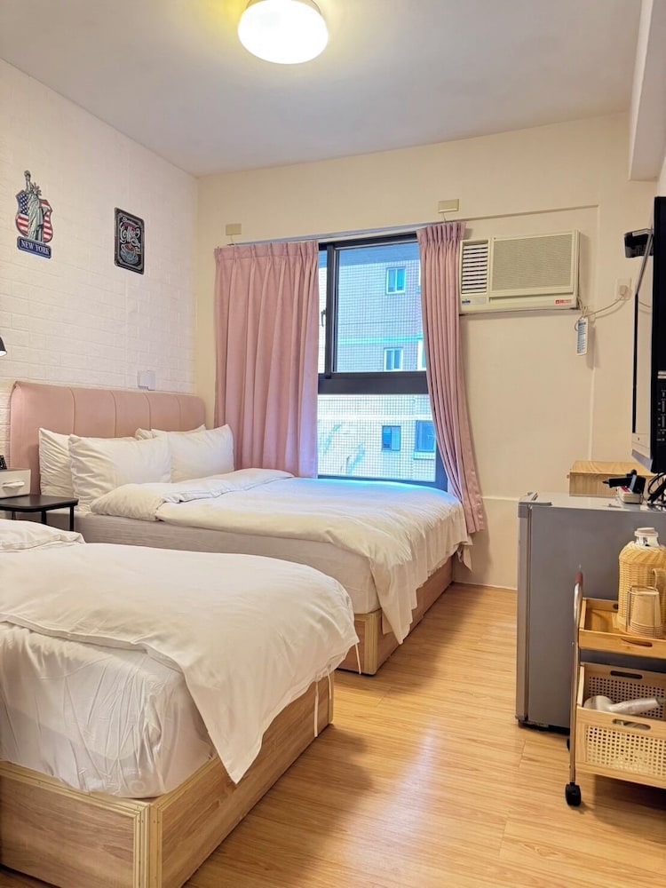 ROOM, TRIPLE