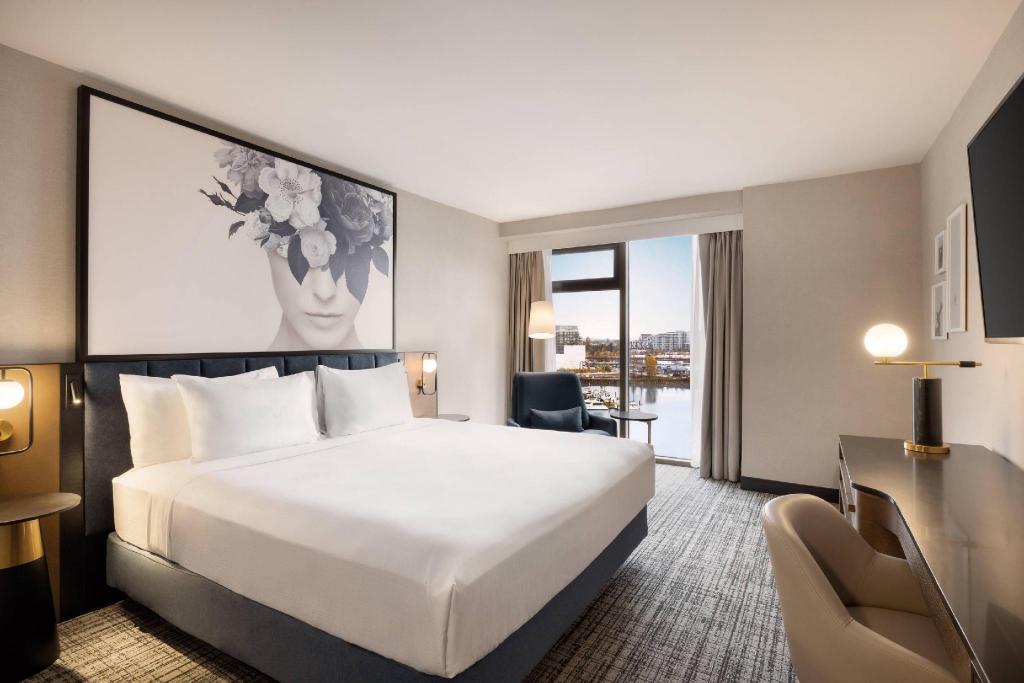 Upgrade, King Bed