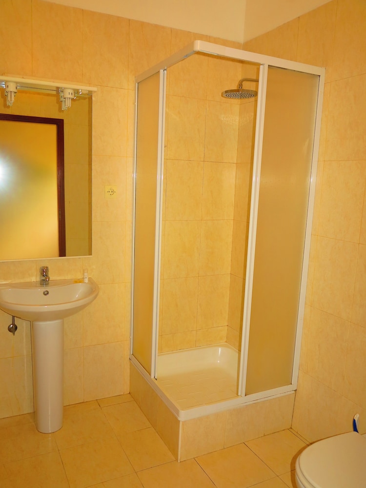 Hotel Castelo Branco 38/39